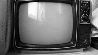 电视变黑白了怎么调成彩色(电视突然变黑白怎么换成彩色?)