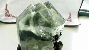 绿水晶寓意是什么意思(绿色的水晶叫什么)