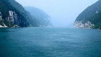 万里长江最终汇 入的是什么海?(万里长江最终汇入的是什么海东海还是南海)
