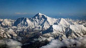 喜马拉雅山的形成原因地理(喜马拉雅山脉主要形成的原因)